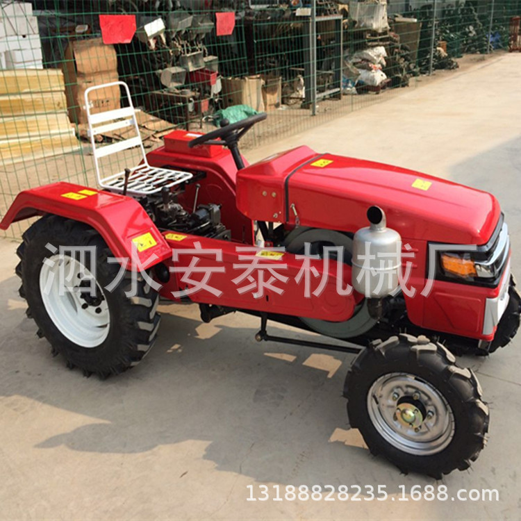 小型四輪拖拉機