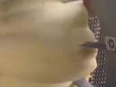 現(xiàn)代農(nóng)機是如何進(jìn)行南瓜收割和種植的？老外拍下全程，畫面有些超乎想象
